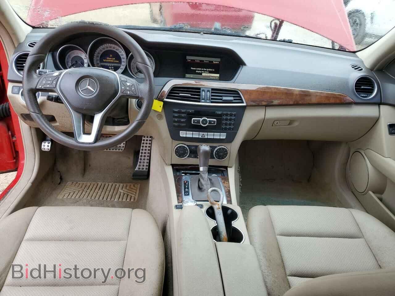 2013 MERCEDES-BENZ C-CLASS - VIN: WDDGF4HB5DA780108 - Фото 8