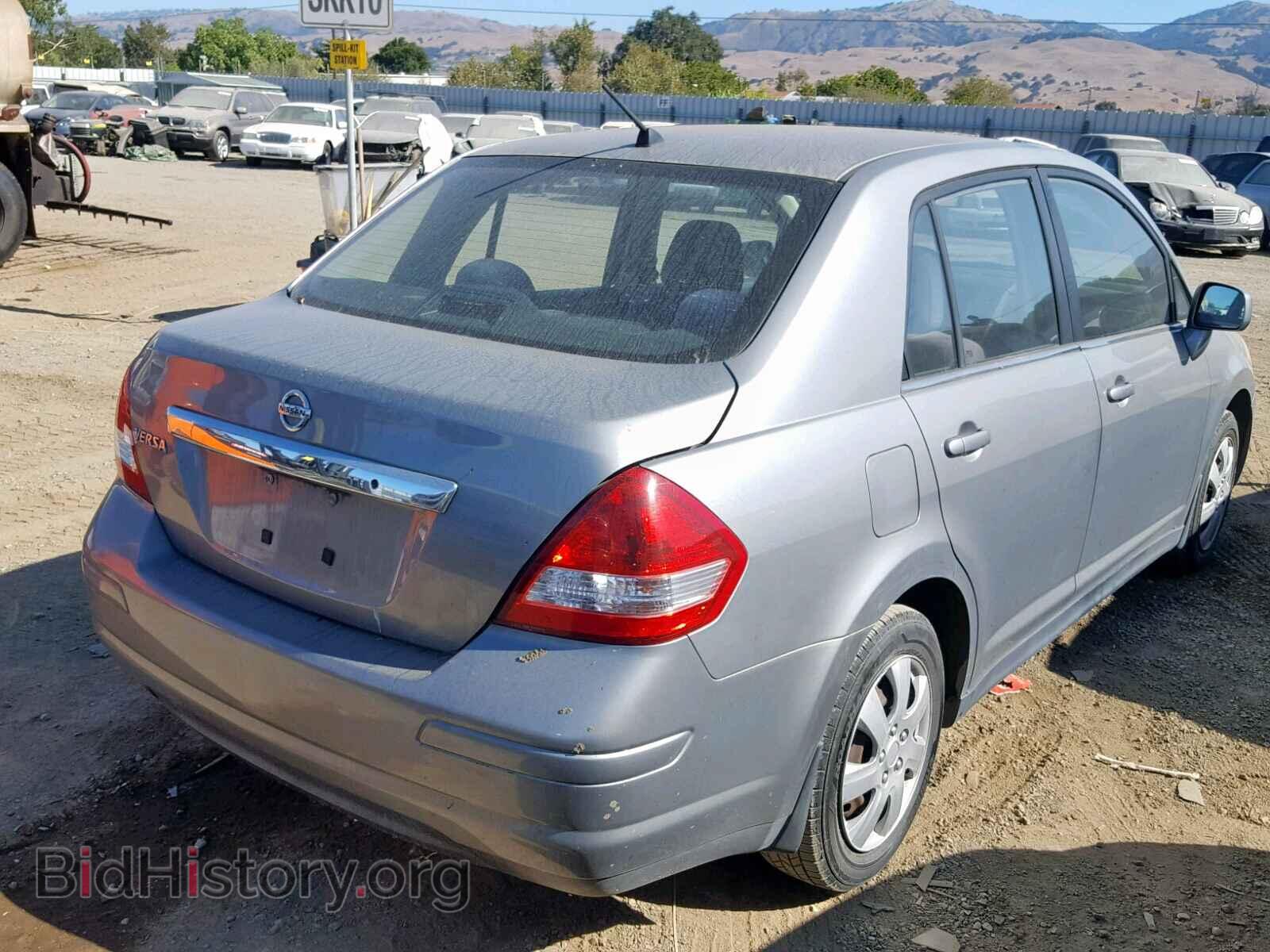 2008 NISSAN VERSA - VIN: 3N1BC11E88L366550 - Фото 4