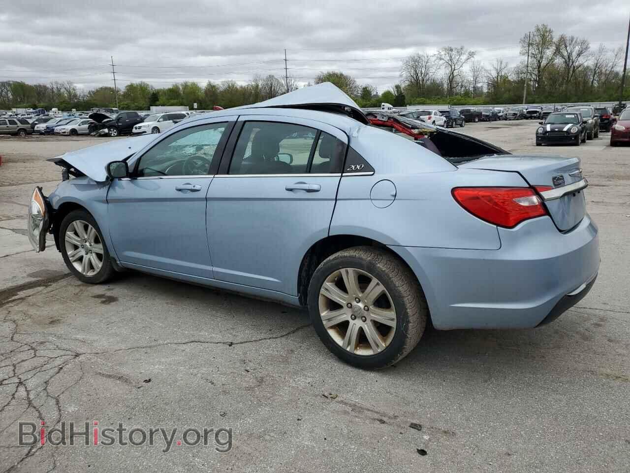 2013 CHRYSLER 200 - VIN: 1C3CCBBB7DN549402 - Photo 2