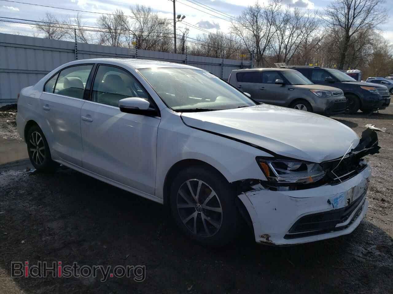 2017 VOLKSWAGEN JETTA - VIN: 3VWDB7AJ2HM393033 - Фото 4