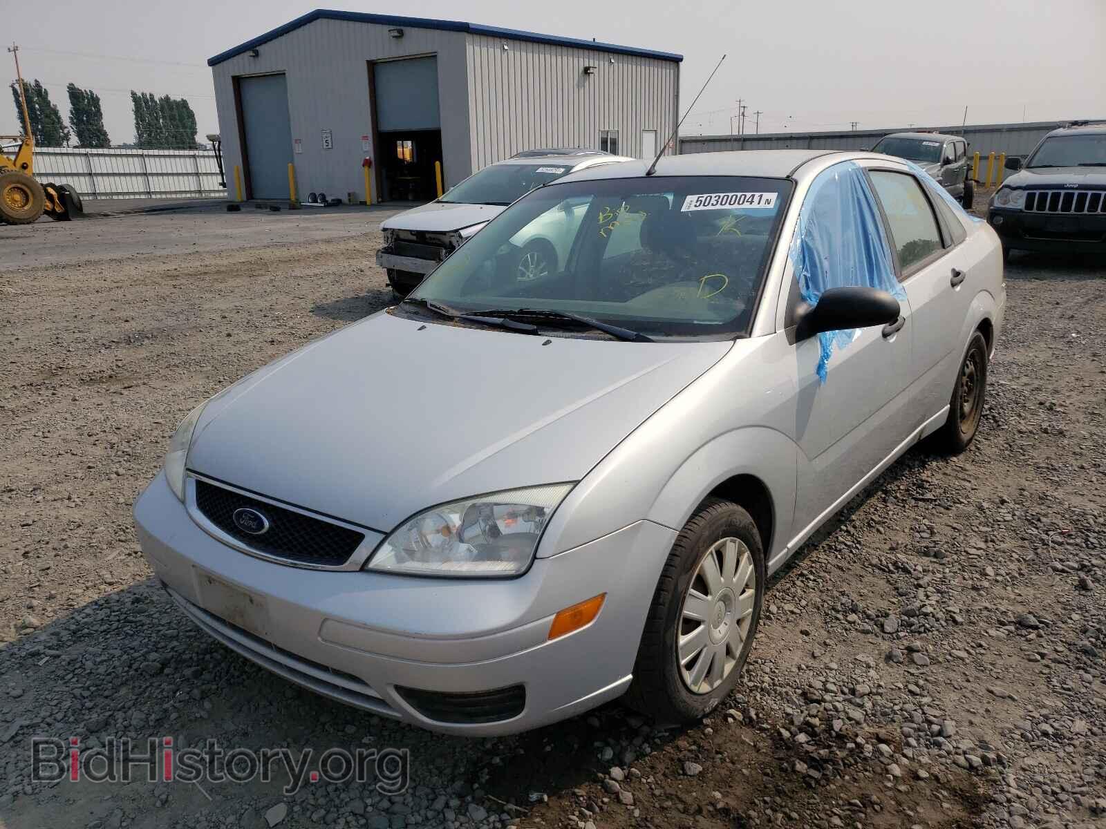 2006 FORD FOCUS - VIN: 1FAFP34N86W226537 - Фото 2