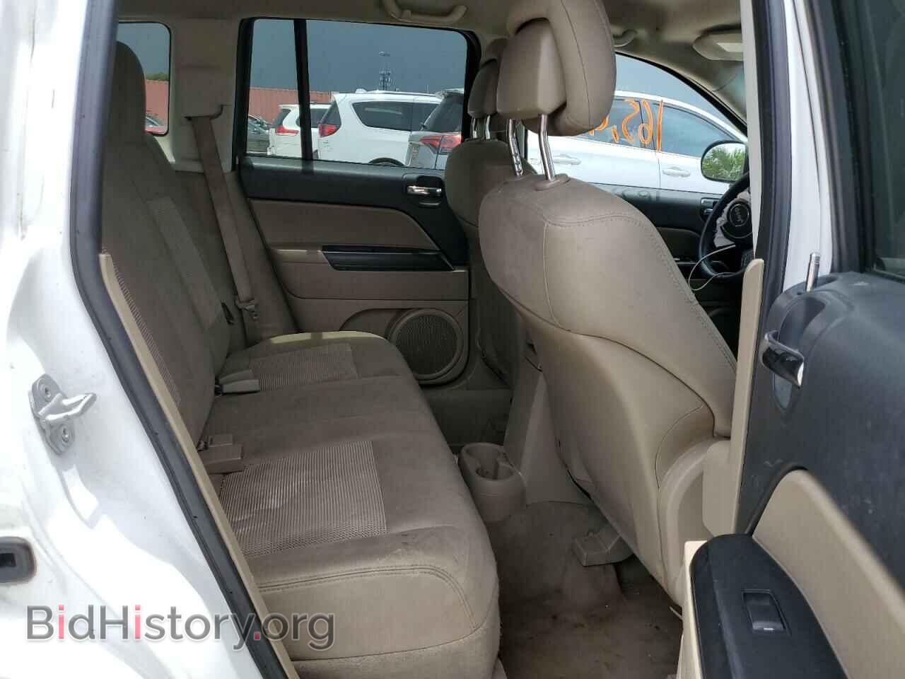 2011 JEEP COMPASS - VIN: 1J4NT1FB8BD189353 - Photo 6