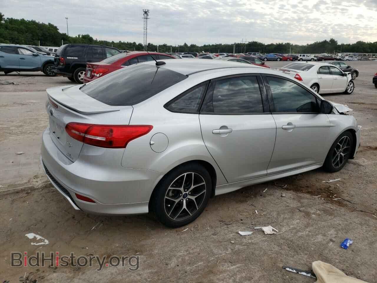 2016 FORD FOCUS - VIN: 1FADP3F2XGL309819 - Фото 4