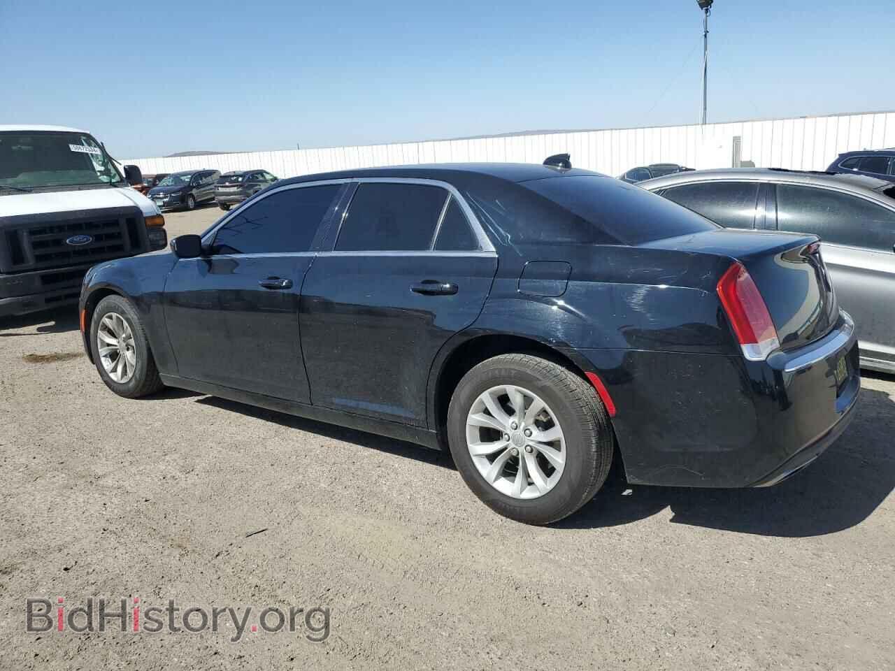 2019 CHRYSLER 300 - VIN: 2C3CCAAG8KH690721 - Фото 2