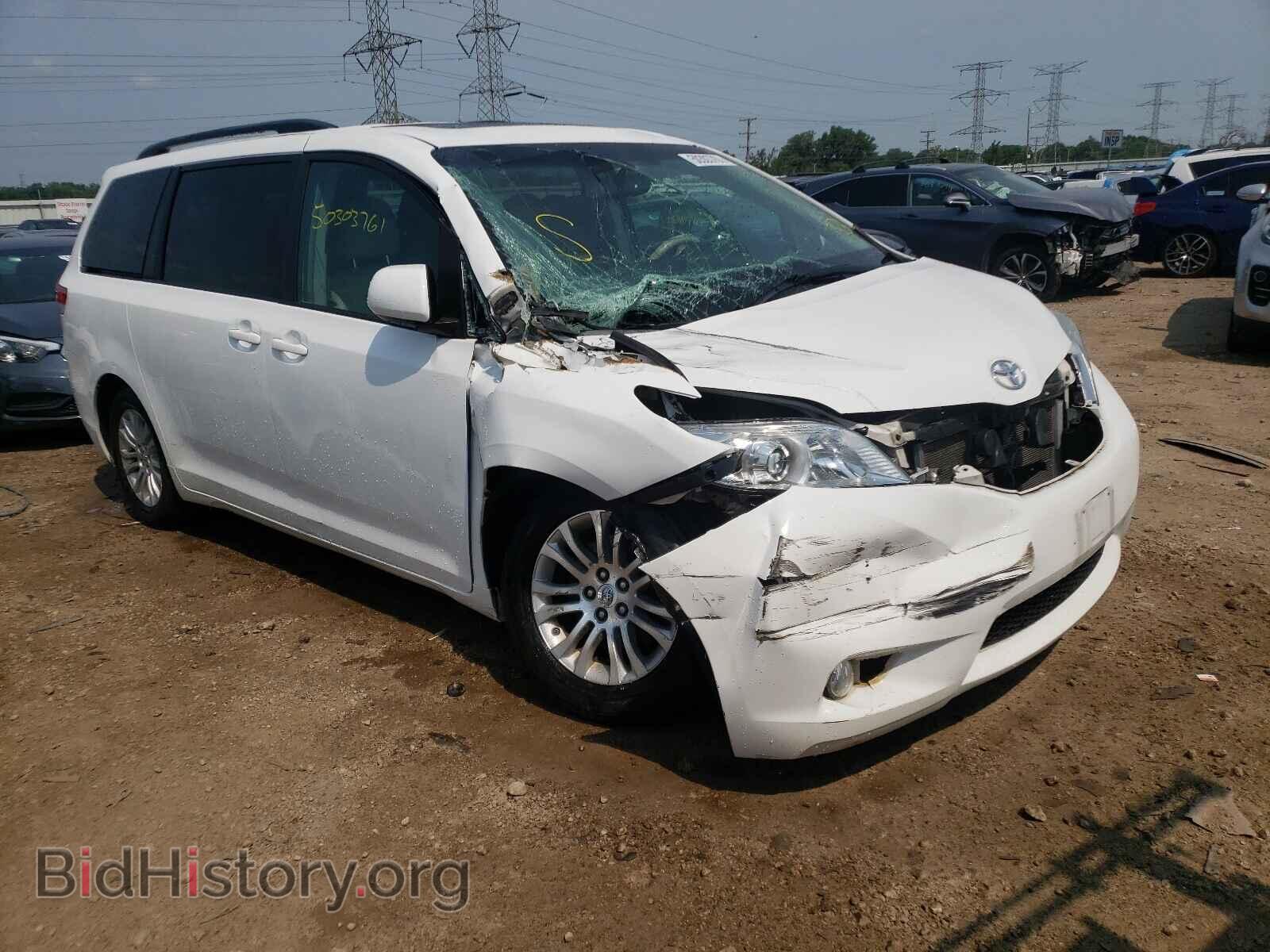 Photo 5TDYK3DC8ES425182 - TOYOTA SIENNA 2014