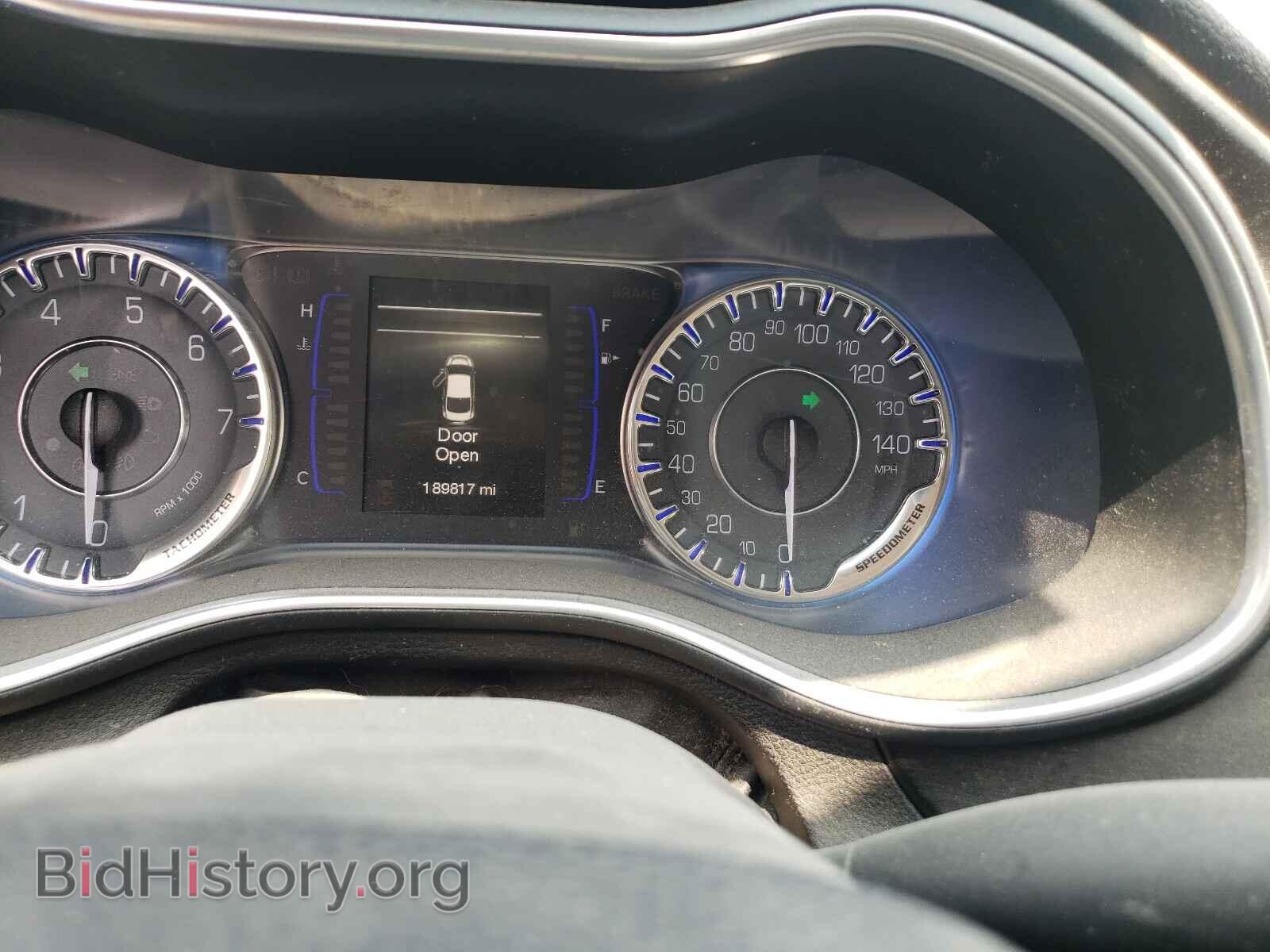 2015 CHRYSLER 200 - VIN: 1C3CCCAB2FN641768 - Фото 8