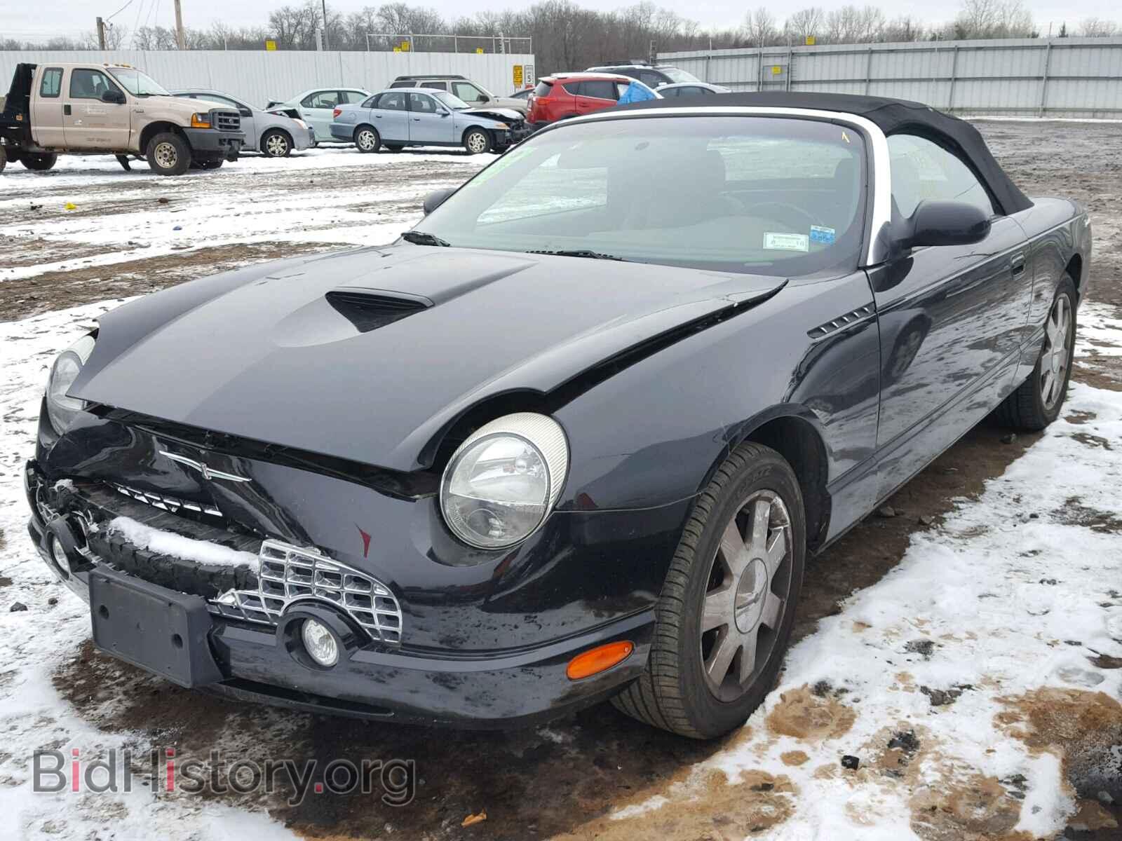 2002 FORD TBIRD - VIN: 1FAHP60A02Y121986 - Фото 2