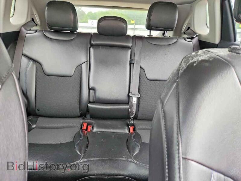 2022 Jeep COMPASS (VIN 3C4NJCBB9NT103382) — photo 10 of 13