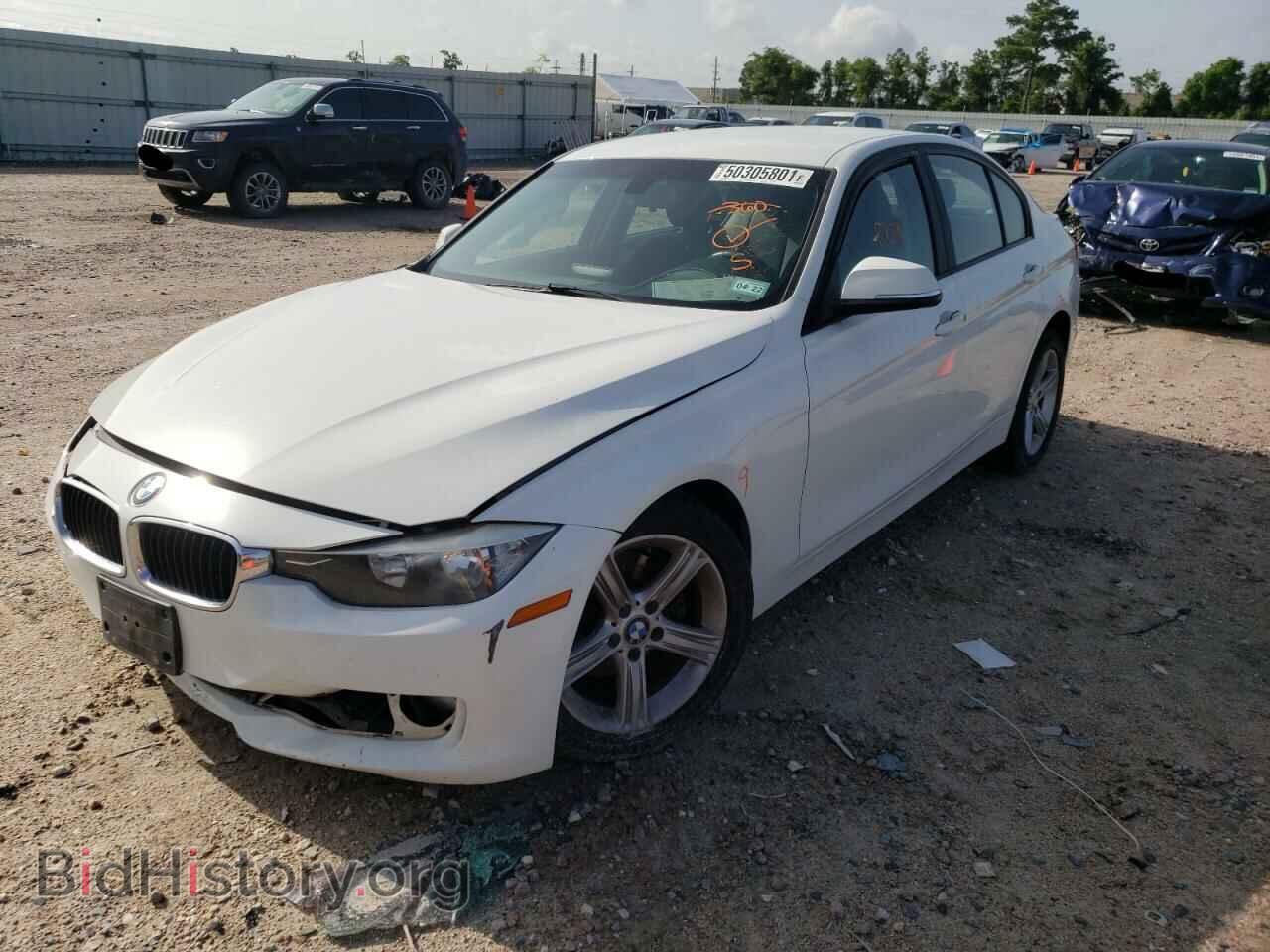 2014 BMW 3 SERIES - VIN: WBA3A5C55EF605227 - Фото 2