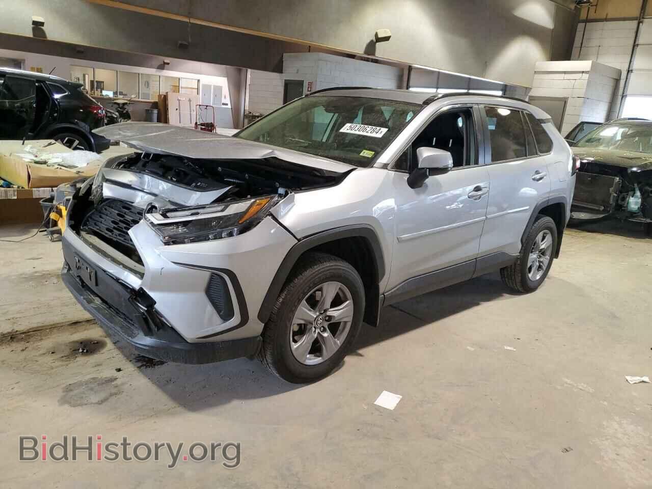 Фотография JTMP1RFV2PD094937 - TOYOTA RAV4 2023