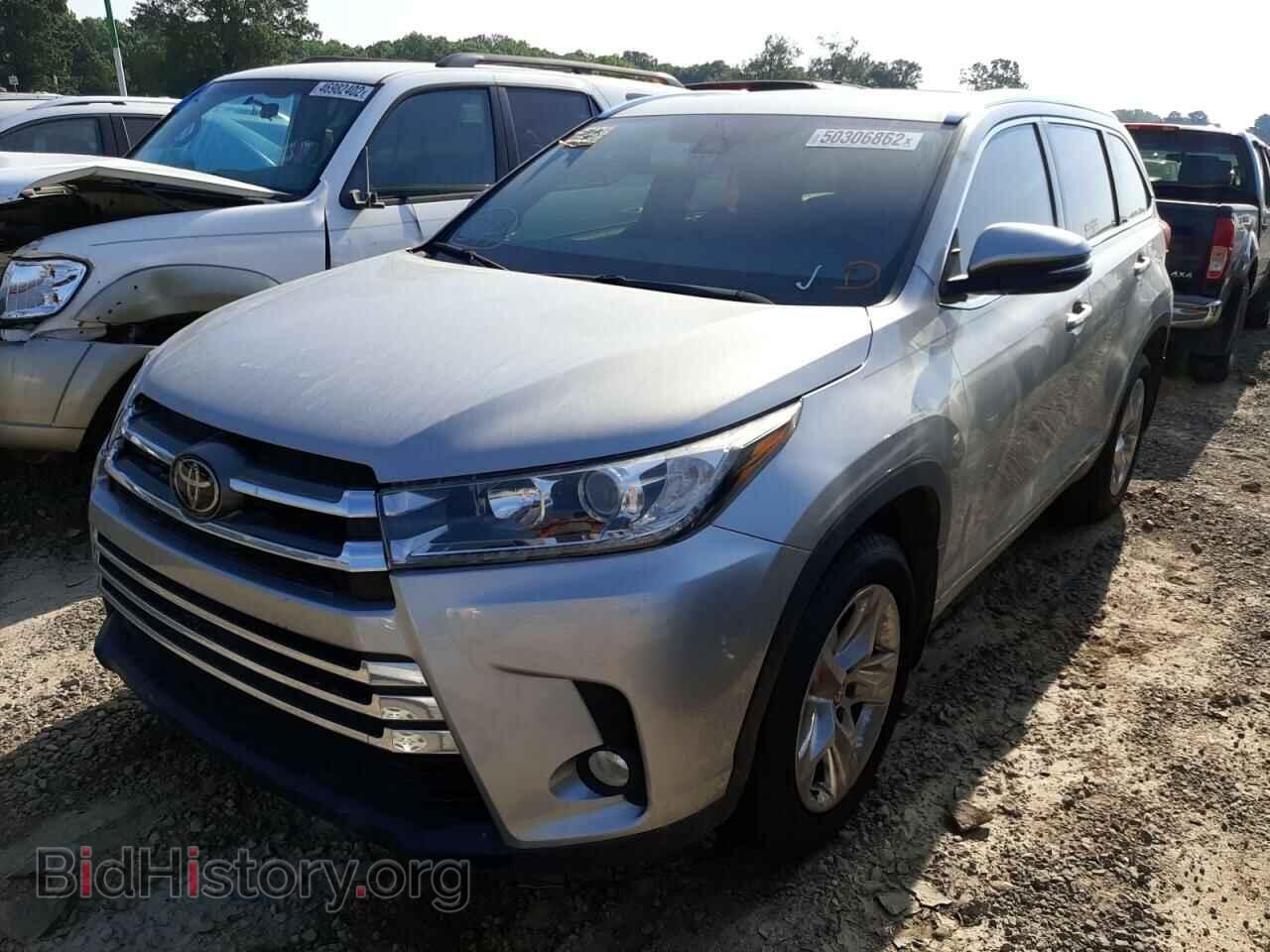 2017 TOYOTA HIGHLANDER - VIN: 5TDYZRFH9HS225438 - Фото 2