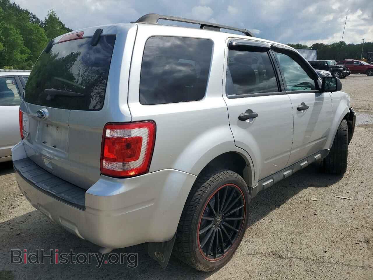 2010 FORD ESCAPE - VIN: 1FMCU0D70AKD16430 - Фото 3
