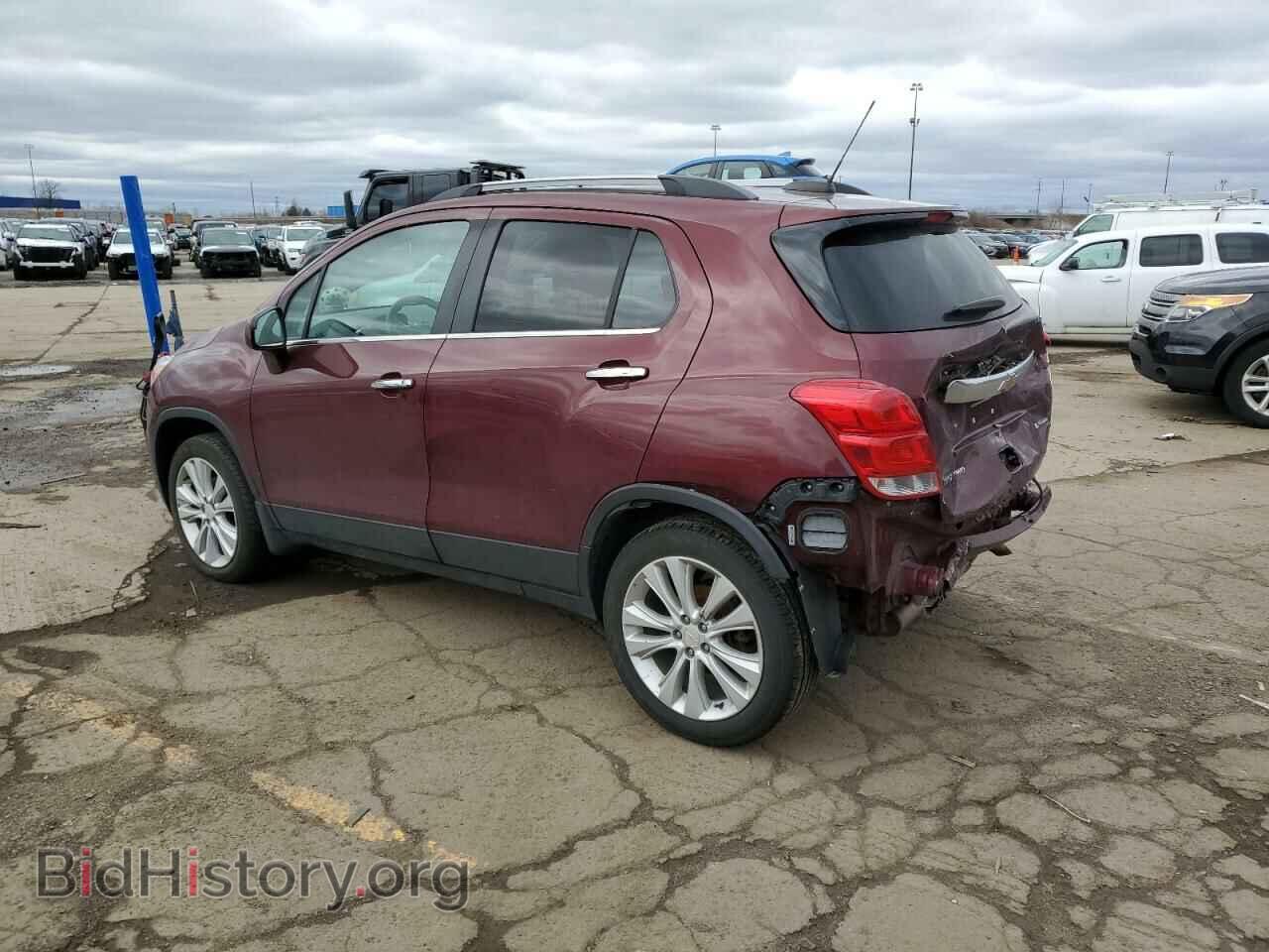 2017 CHEVROLET TRAX - VIN: 3GNCJRSB3HL272075 - Фото 2