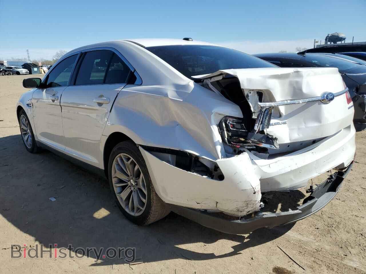 2013 FORD TAURUS - VIN: 1FAHP2F82DG121932 - Фото 2
