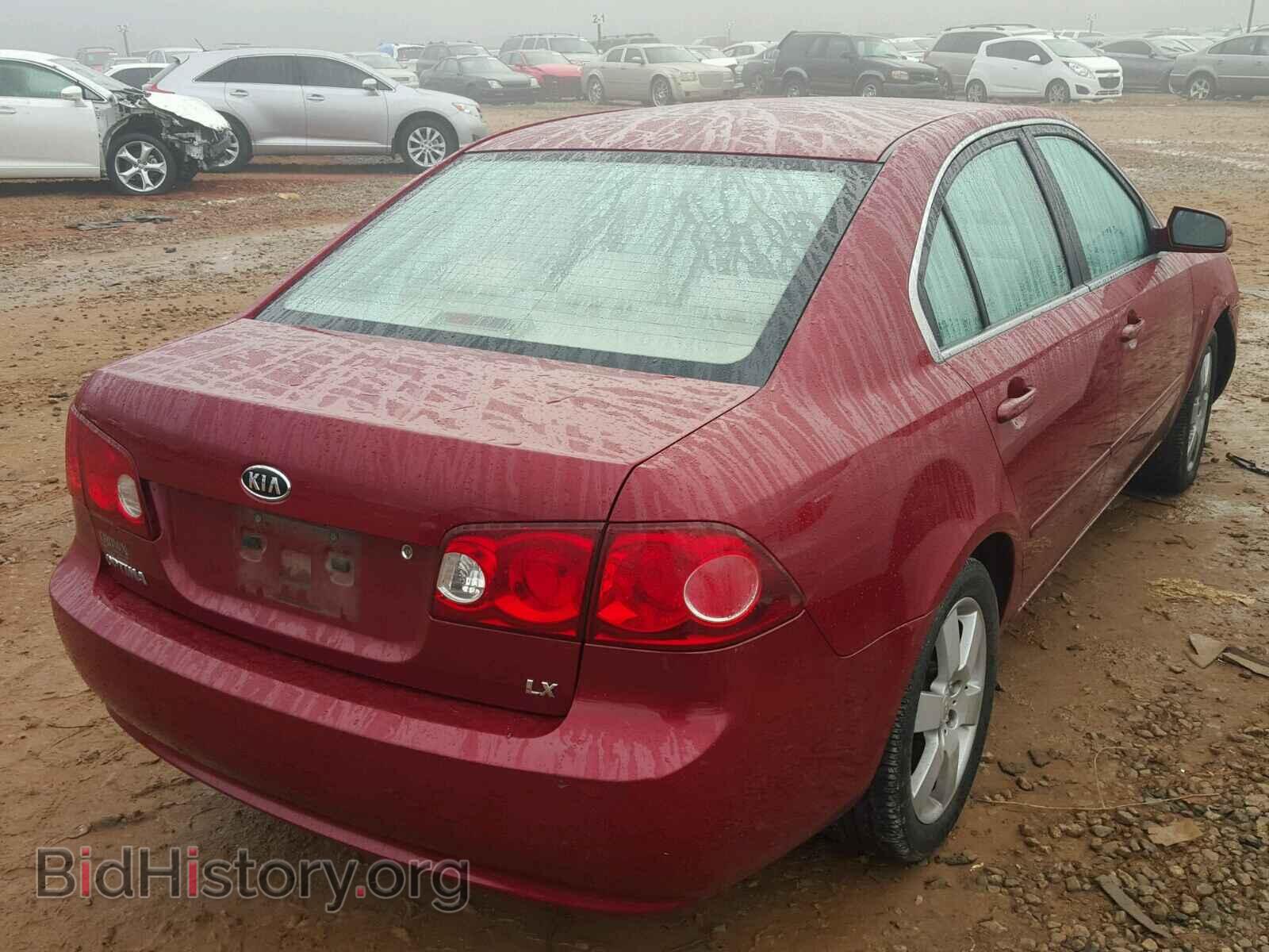 2006 KIA OPTIMA - VIN: KNAGE123365076320 - Фото 4
