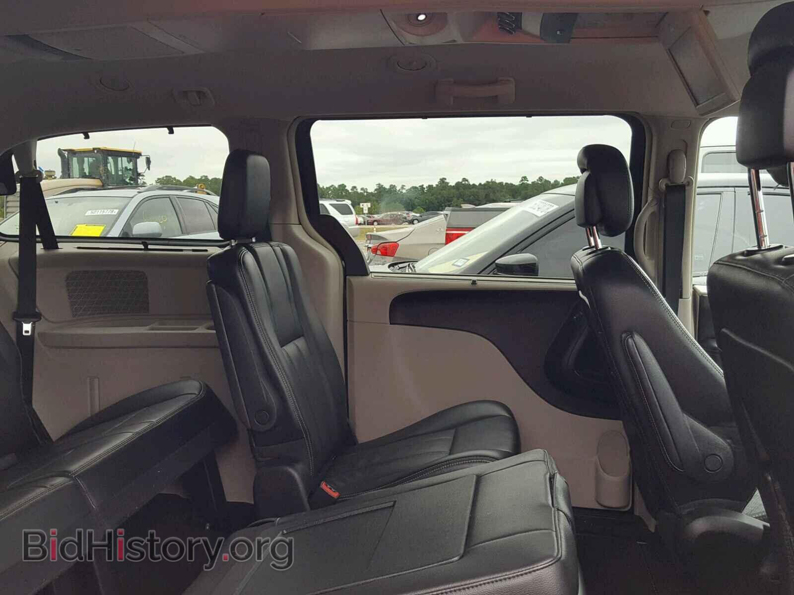 2011 CHRYSLER TOWN & COU - VIN: 2A4RR8DG2BR614067 - Фото 6
