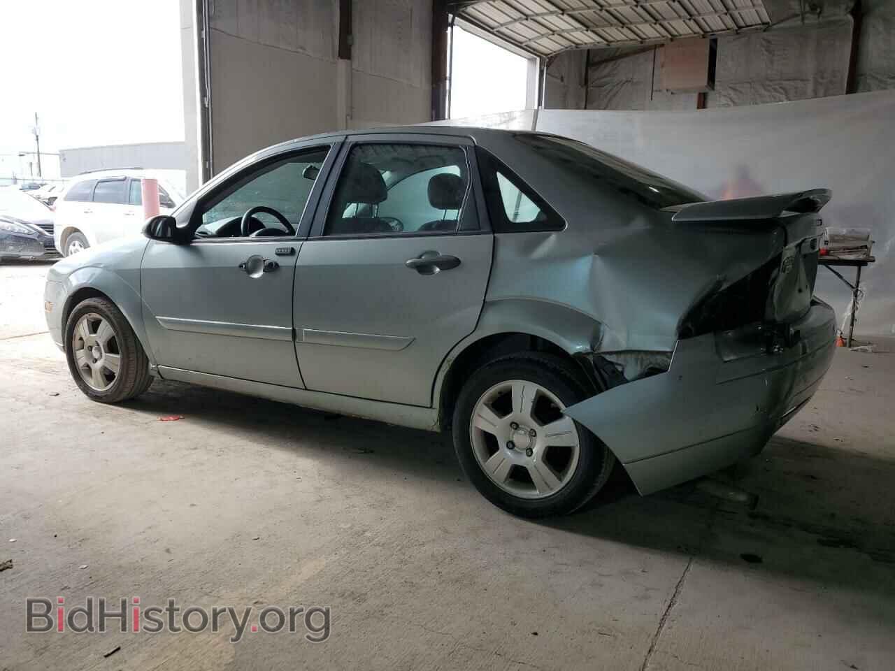2006 FORD FOCUS - VIN: 1FAHP34N16W243656 - Фото 2
