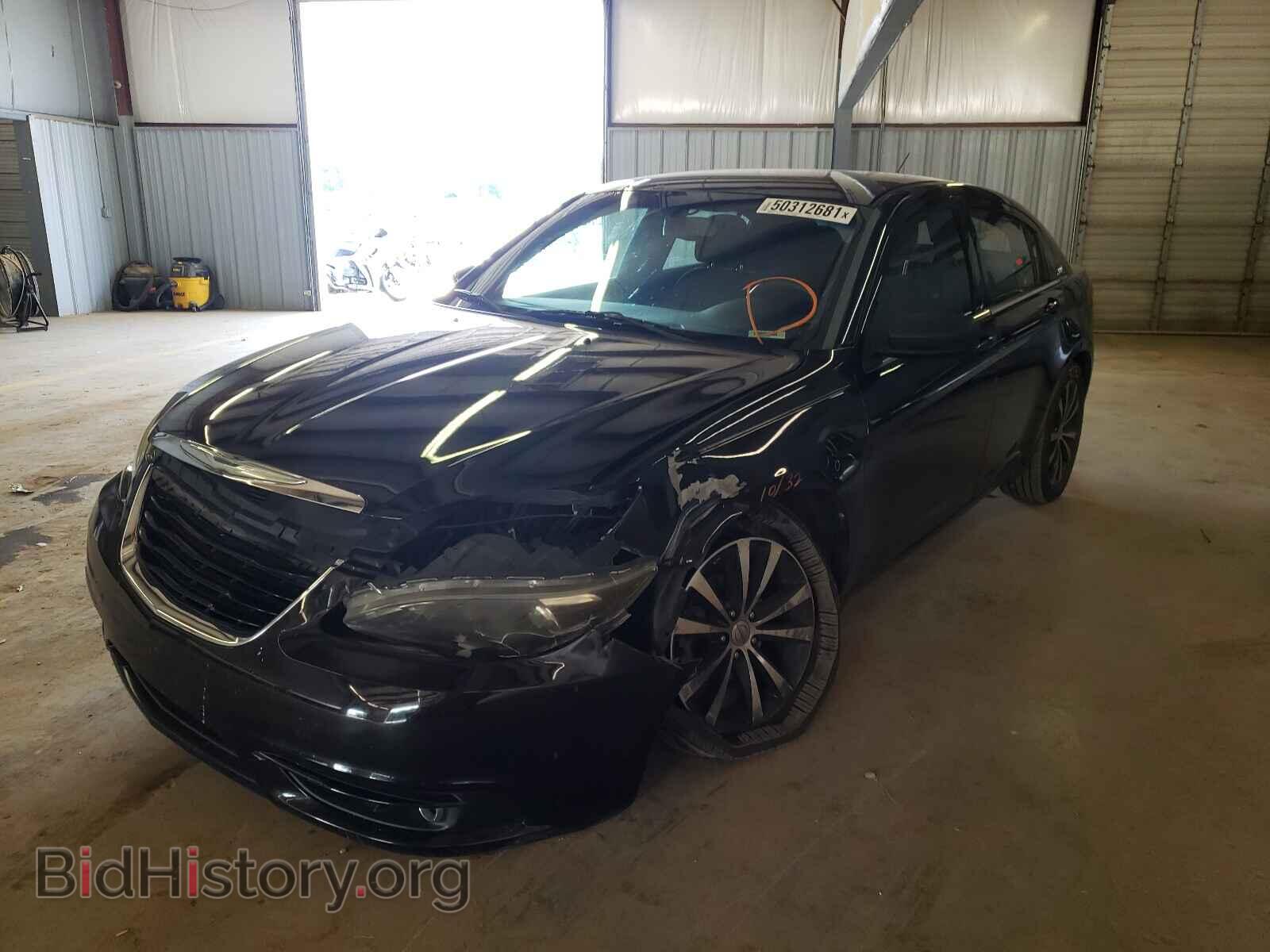 2013 CHRYSLER 200 - VIN: 1C3CCBBB9DN512786 - Фото 2