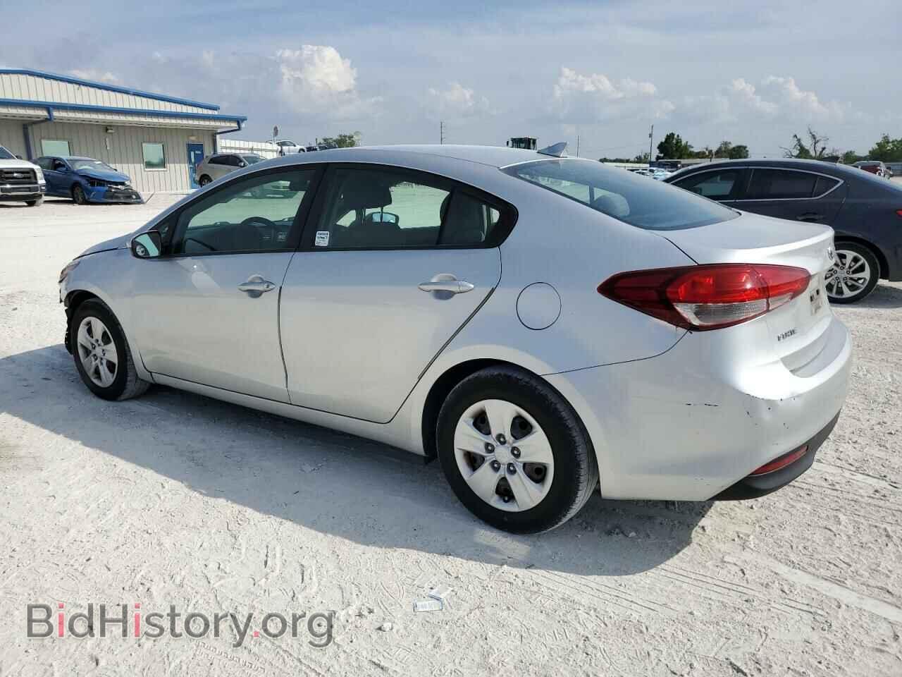 2017 KIA FORTE - VIN: 3KPFL4A79HE016365 - Фото 2