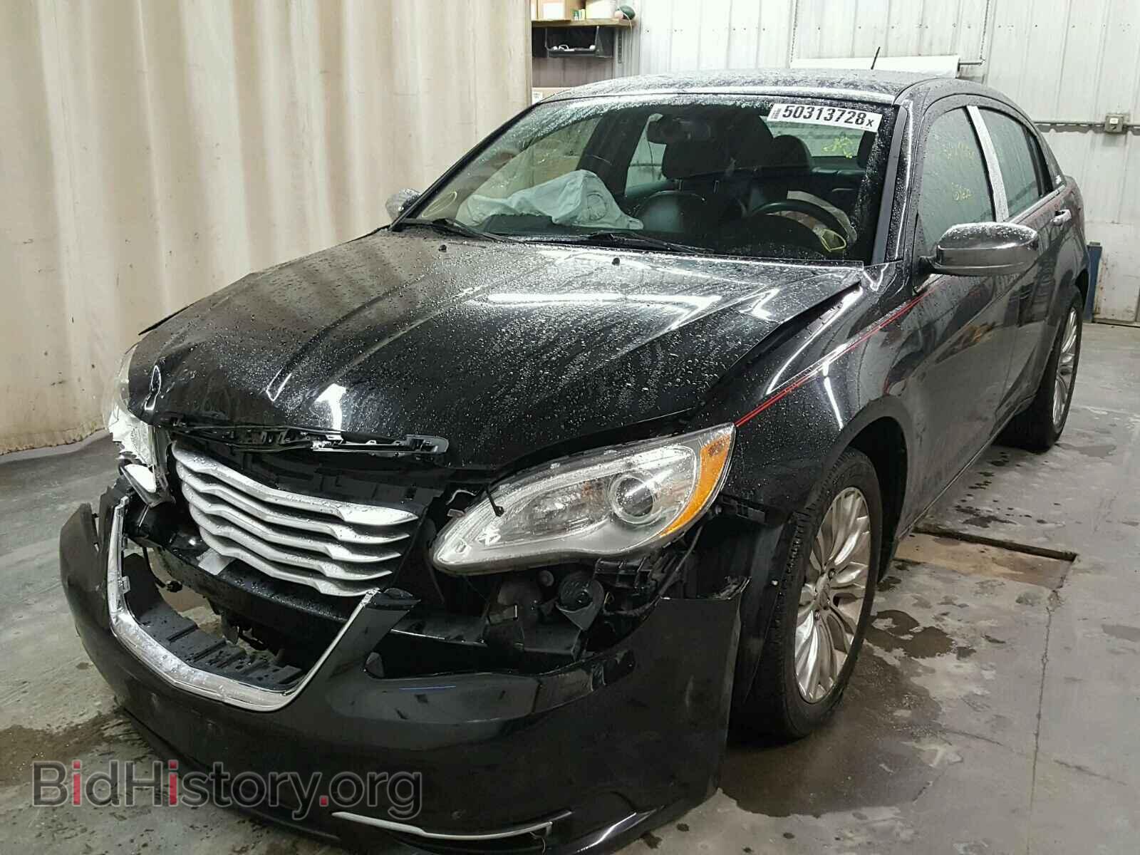 2013 CHRYSLER 200 - VIN: 1C3CCBCG3DN745685 - Фото 2