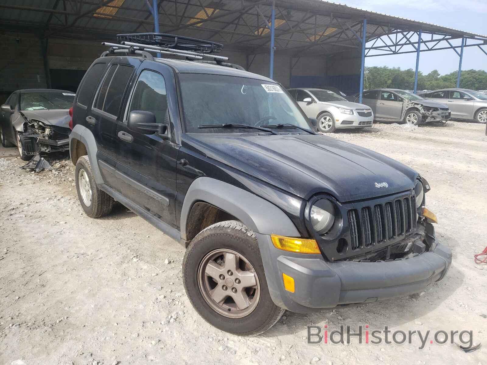 Photo 1J4GL48KX6W179103 - JEEP LIBERTY 2006