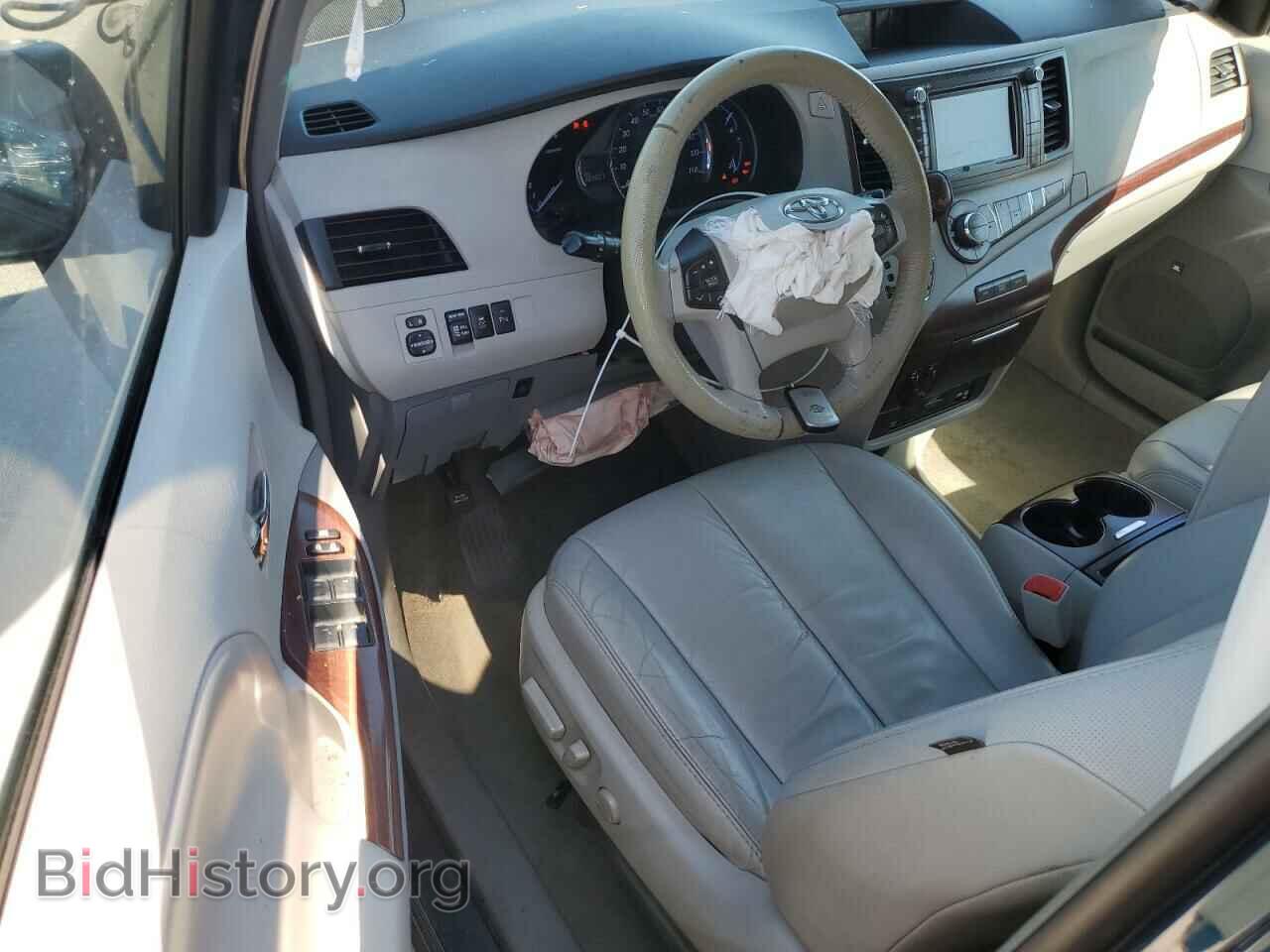 2011 TOYOTA All Models - VIN: 5TDYK3DC6BS171984 - Photo 8