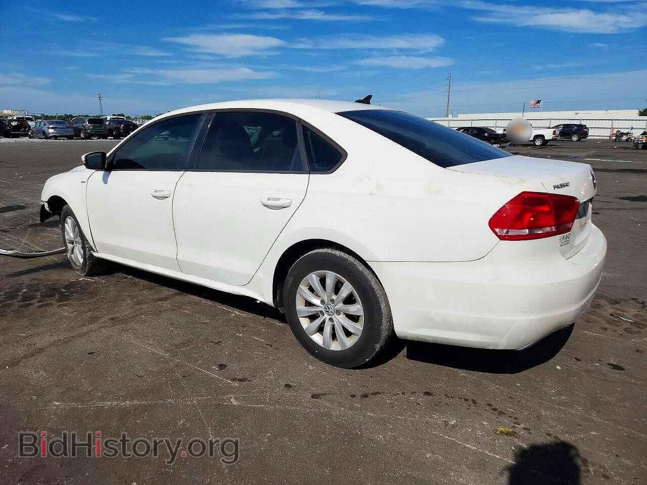 2015 VOLKSWAGEN PASSAT - VIN: 1VWAT7A37FC050704 - Фото 2