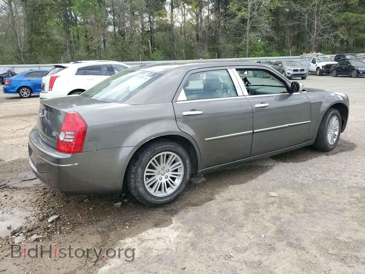 2010 CHRYSLER 300 - VIN: 2C3CA5CV5AH209170 - Фото 3