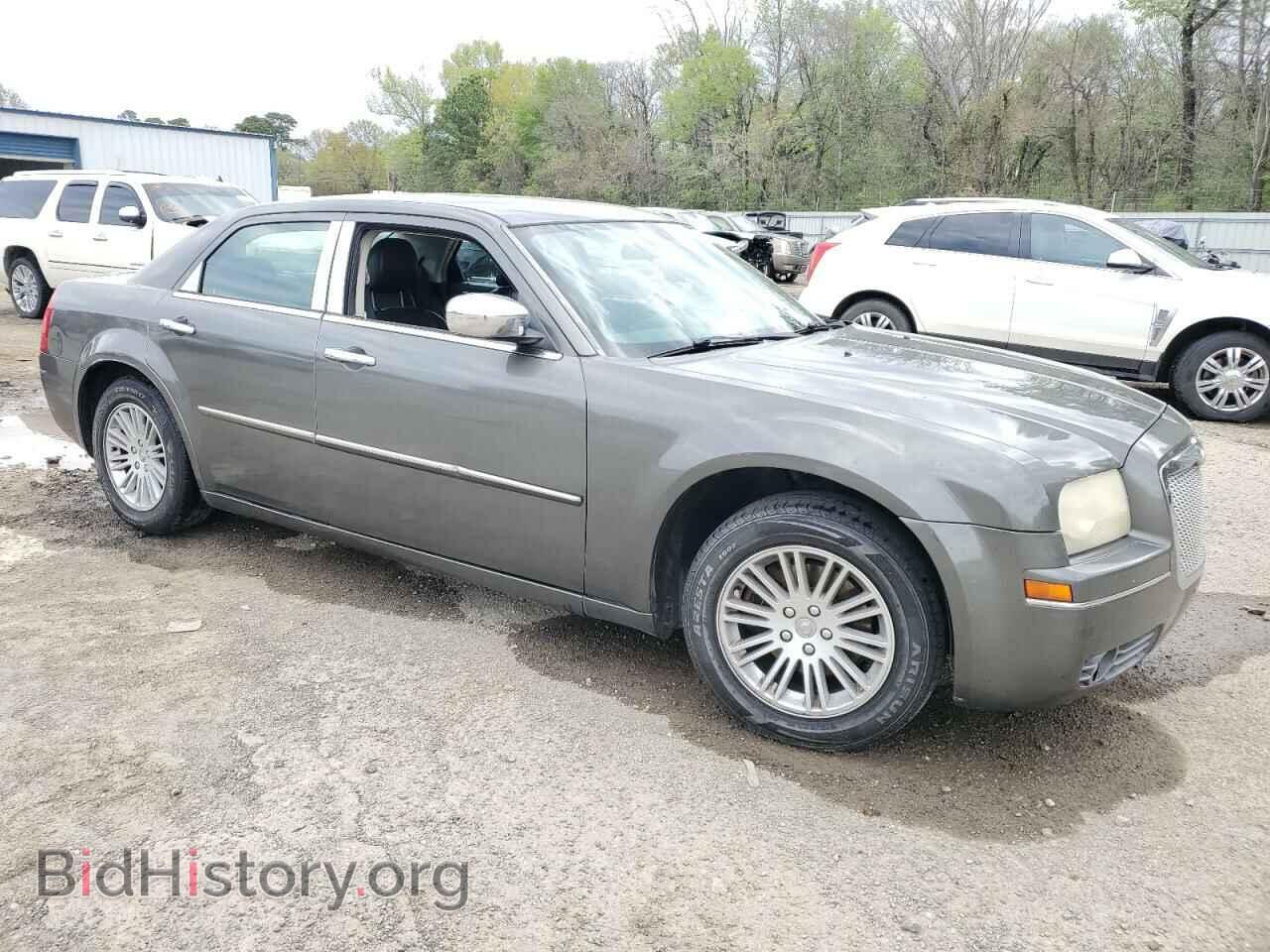 2010 CHRYSLER 300 - VIN: 2C3CA5CV5AH209170 - Фото 4