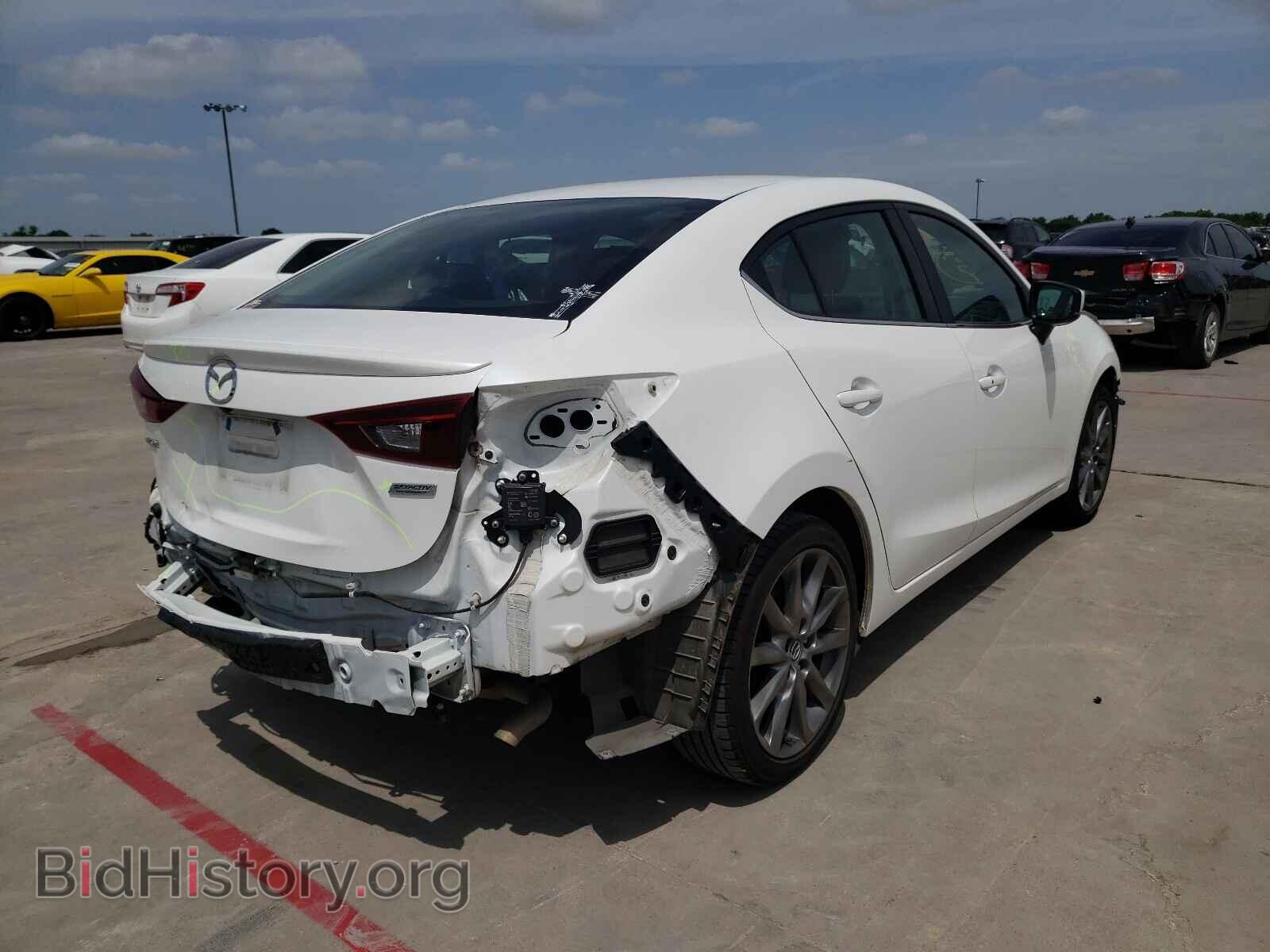 2018 MAZDA 3 - VIN: 3MZBN1V34JM203276 - Фото 4