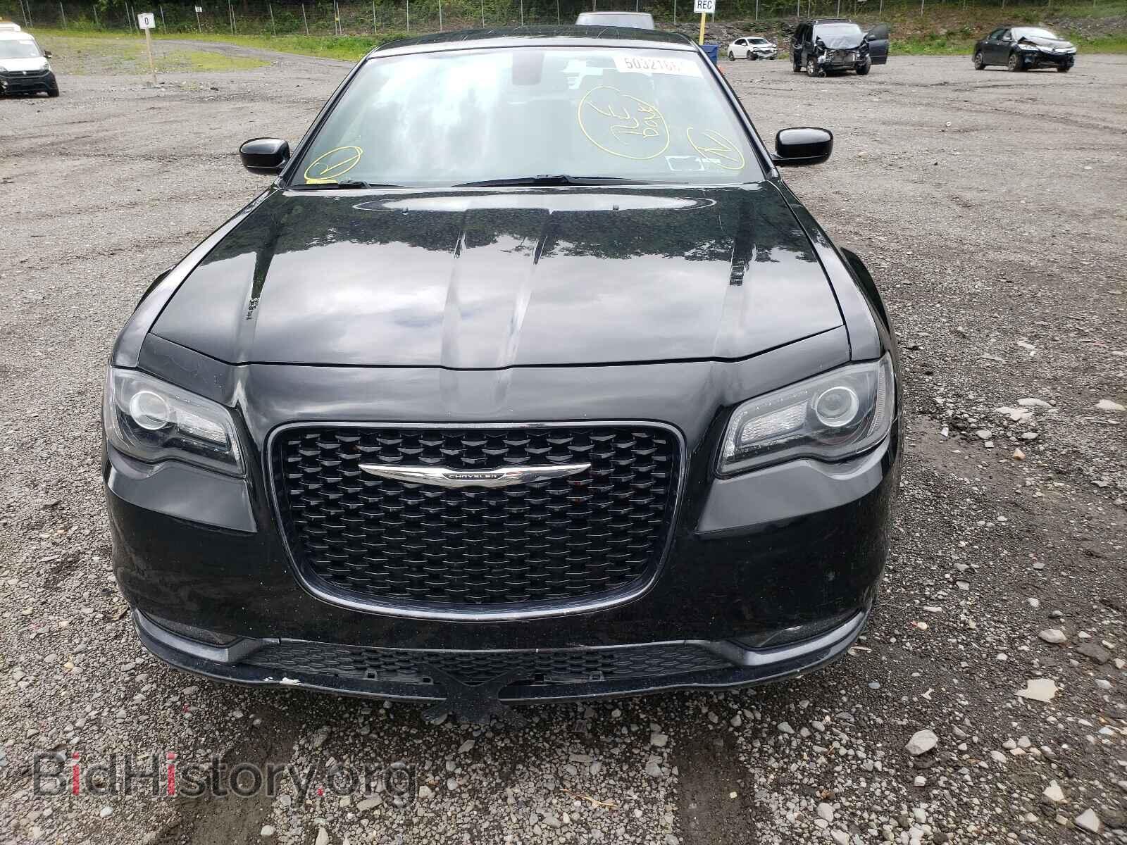 2019 CHRYSLER 300 - VIN: 2C3CCAGG6KH632100 - Фото 7