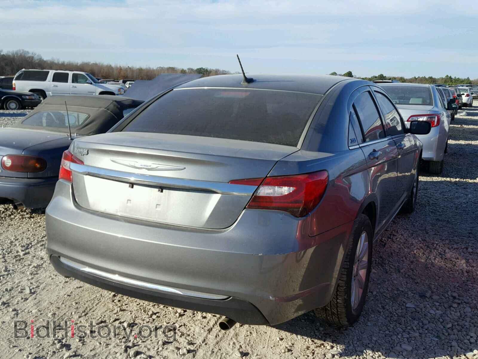 2012 CHRYSLER 200 - VIN: 1C3CCBBB8CN298842 - Фото 4