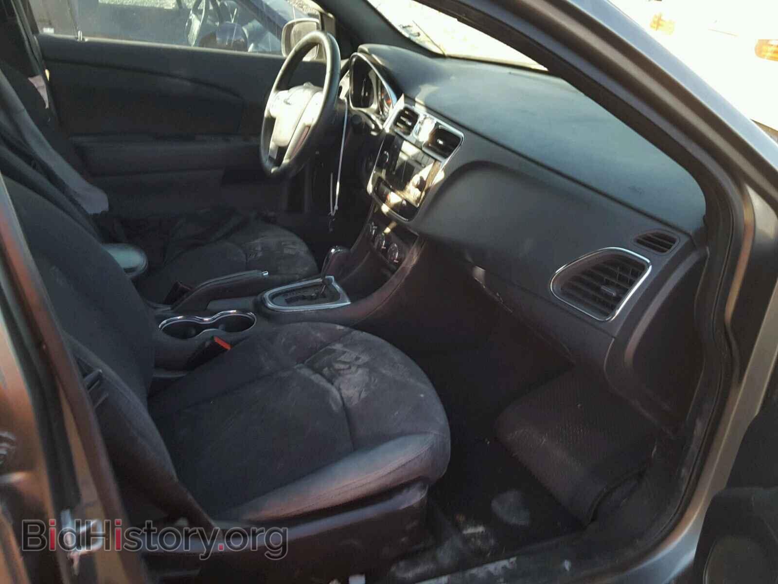 2012 CHRYSLER 200 - VIN: 1C3CCBBB8CN298842 - Фото 5