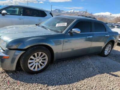 2005 Chrysler 300, blue — VIN 2C3AA63H35H659798, Copart