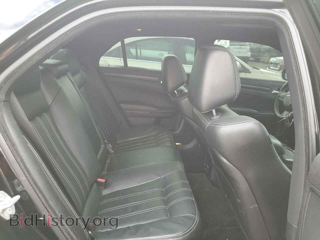 2016 CHRYSLER 300 - VIN: 2C3CCAGG8GH253171 - Фото 10