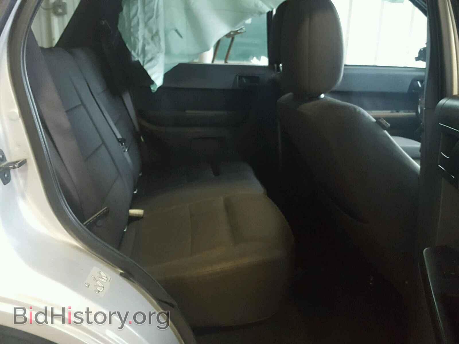 2011 FORD ESCAPE - VIN: 1FMCU0DG2BKA04143 - Фото 6