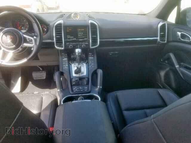 2016 PORSCHE CAYENNE - VIN: WP1AA2A22GLA10064 - Photo 9