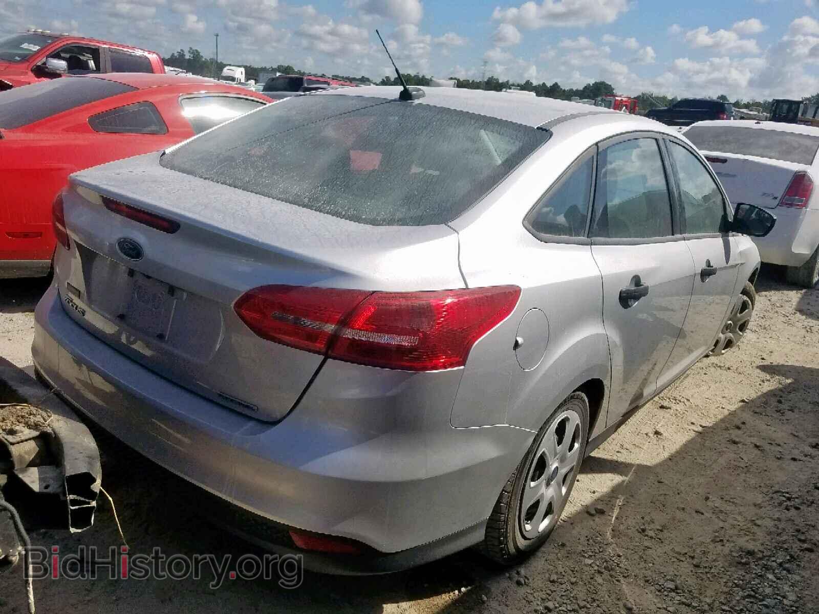 2016 FORD FOCUS - VIN: 1FADP3E27GL359952 - Photo 4