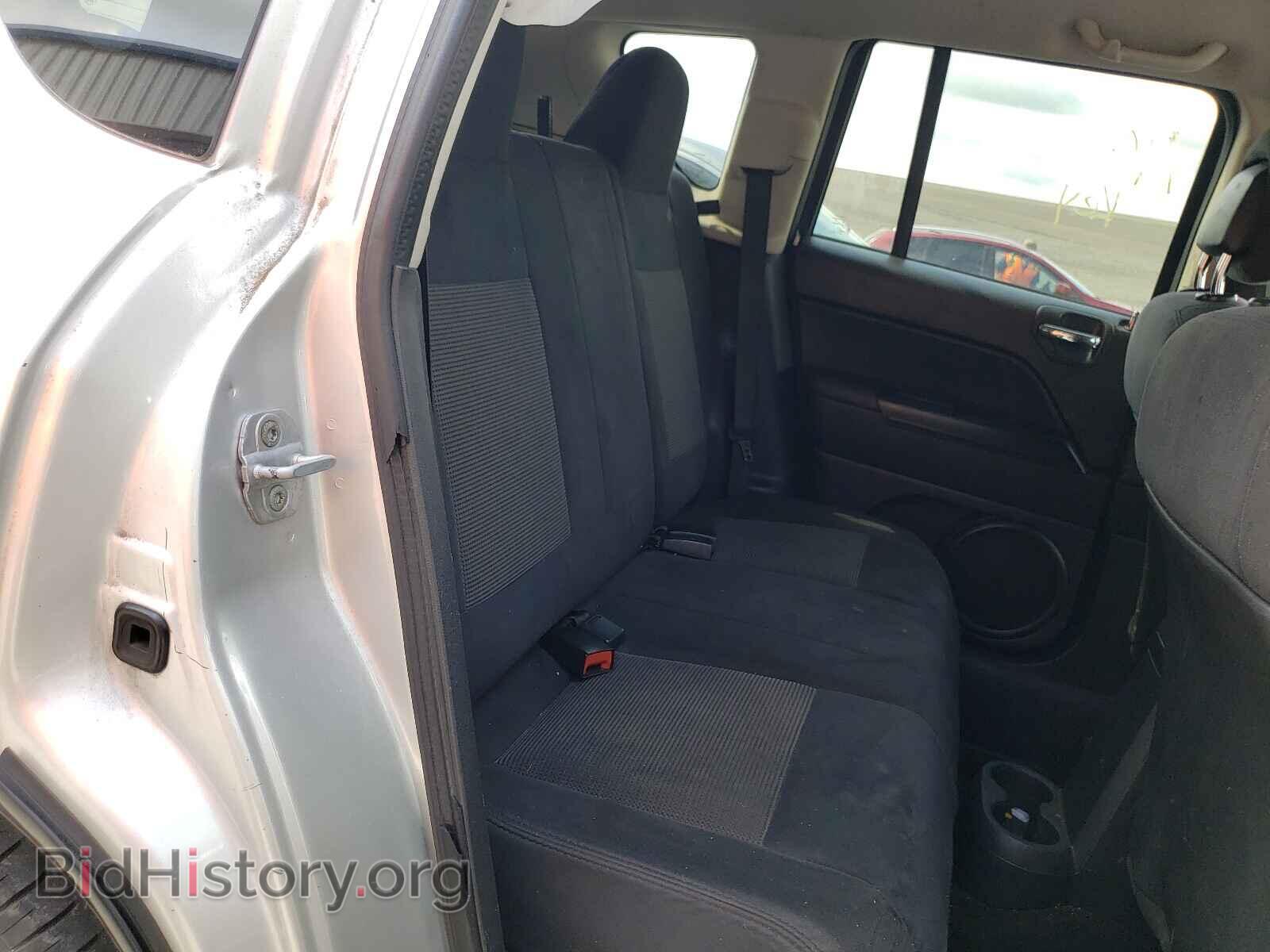 2011 JEEP COMPASS - VIN: 1J4NT1FB4BD228102 - Photo 6