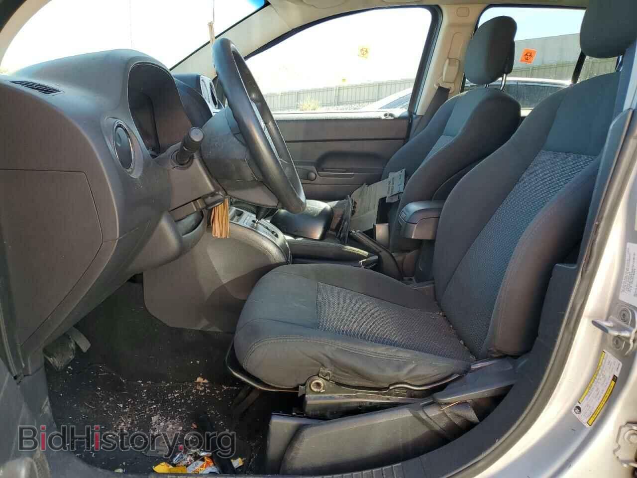 2010 JEEP COMPASS - VIN: 1J4NF1FB2AD652383 - Фото 7