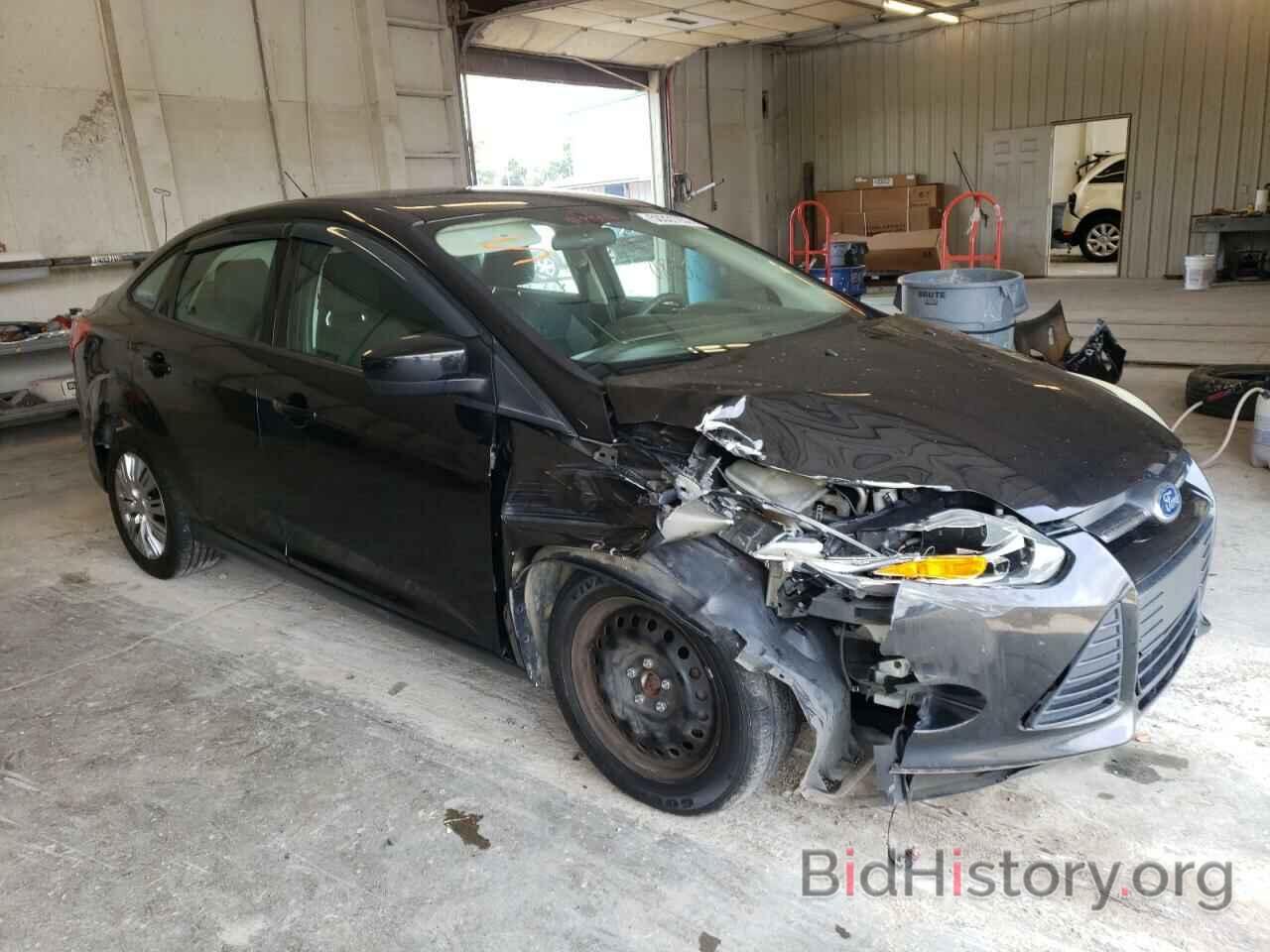 Photo 1FAHP3F26CL332333 - FORD FOCUS 2012