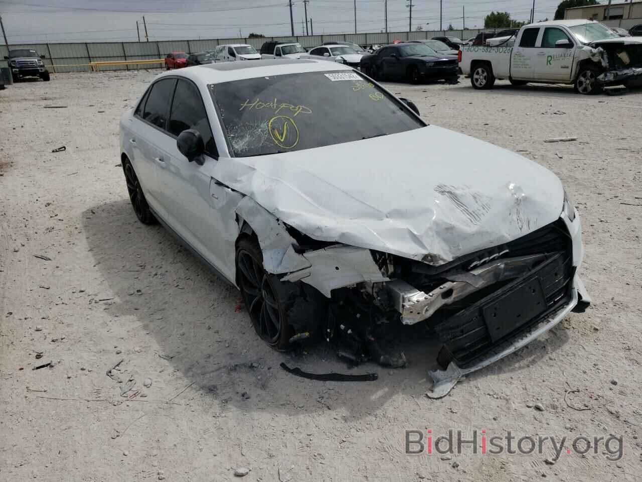 Photo WAUENAF48JN020358 - AUDI A4 2018