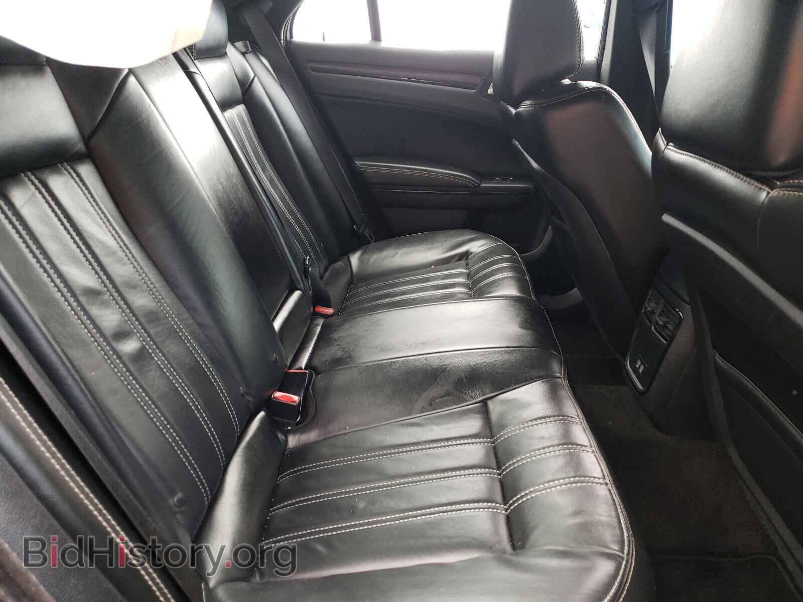 2016 CHRYSLER 300 - VIN: 2C3CCABG8GH198311 - Фото 6