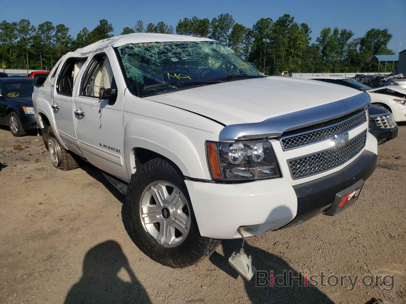 Photo 3GNVKFE07AG226603 - CHEVROLET AVALANCHE 2010