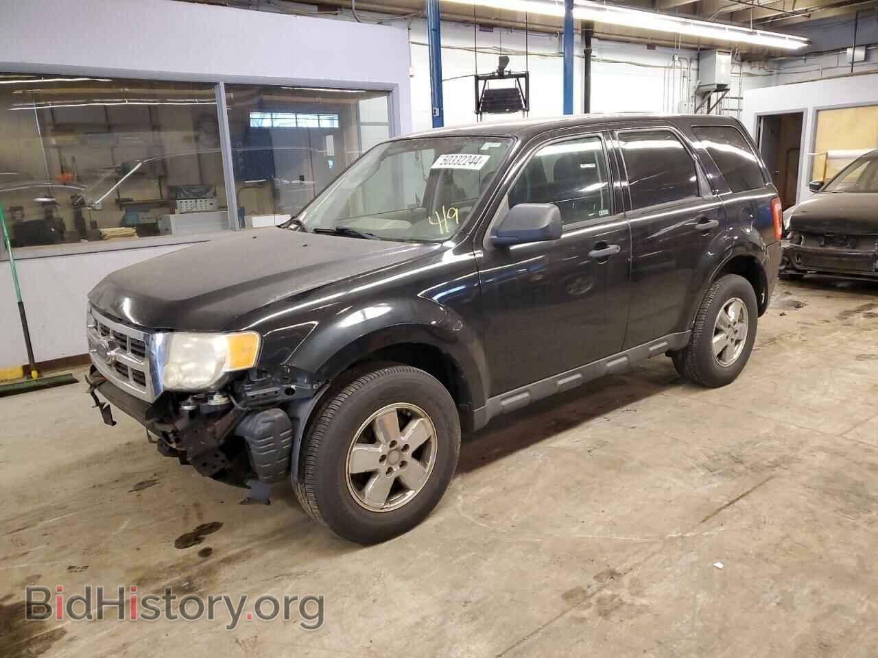 Фотография 1FMCU0C72BKB60863 - FORD ESCAPE 2011