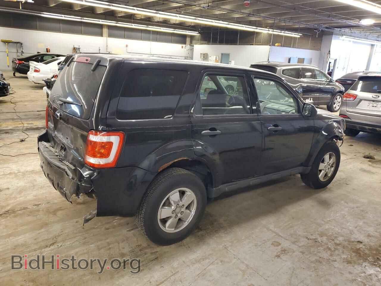 2011 FORD ESCAPE - VIN: 1FMCU0C72BKB60863 - Photo 3