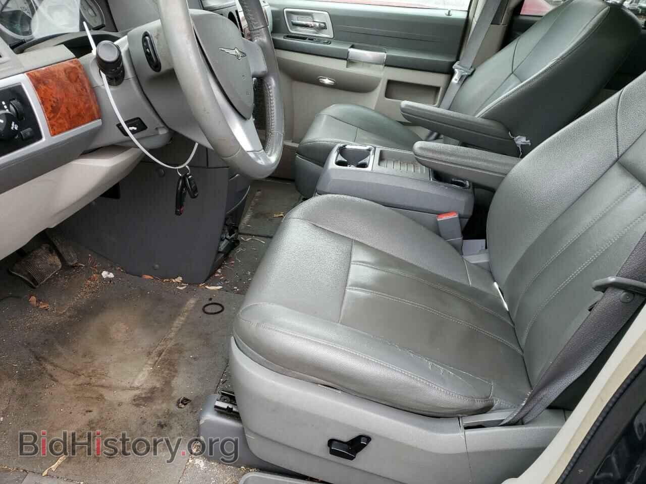2008 CHRYSLER MINIVAN - VIN: 2A8HR54PX8R721515 - Фото 7