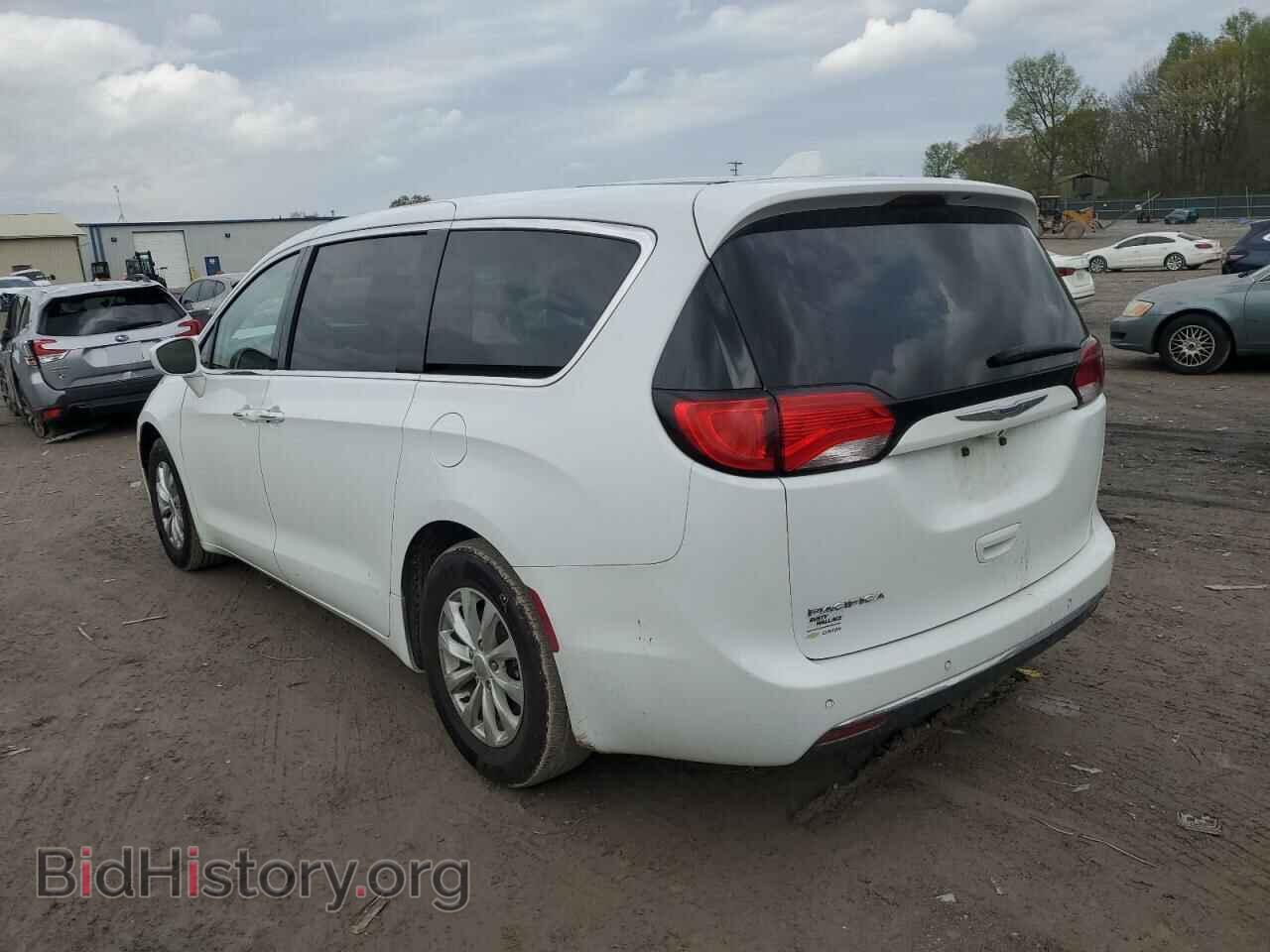 2018 CHRYSLER PACIFICA - VIN: 2C4RC1FG4JR183015 - Фото 2