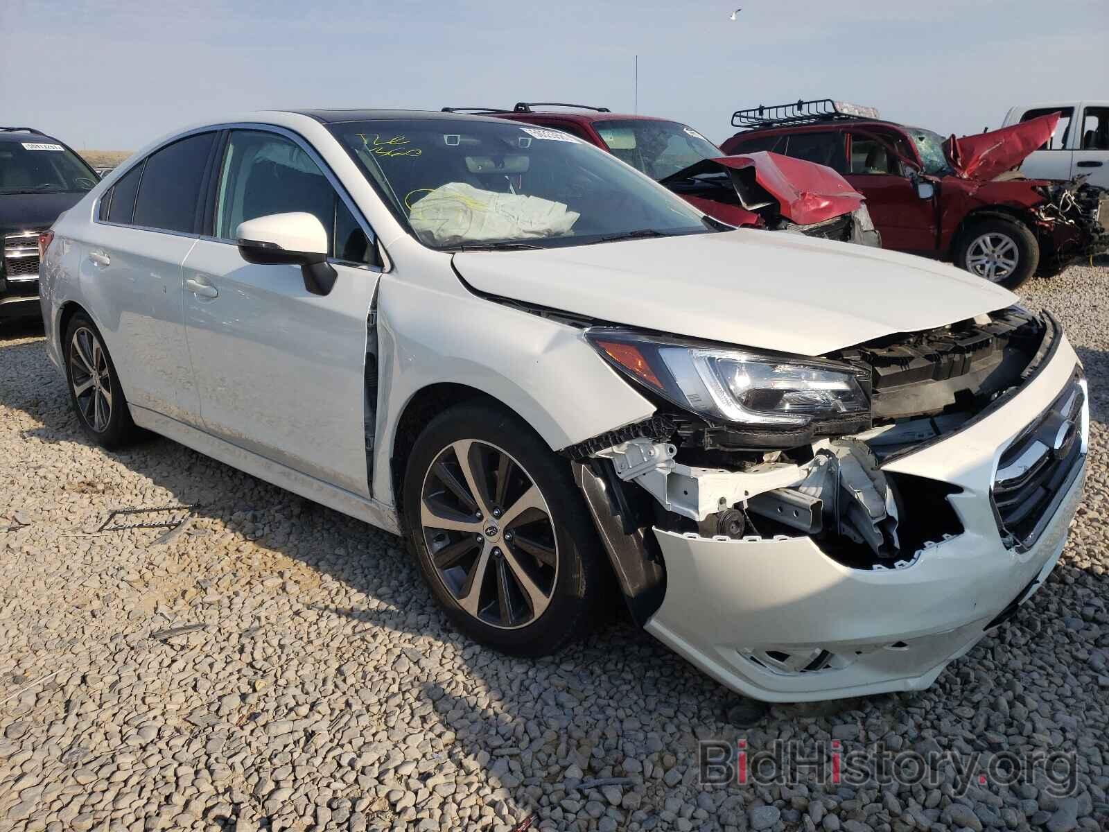 Photo 4S3BNAN65J3032052 - SUBARU LEGACY 2018