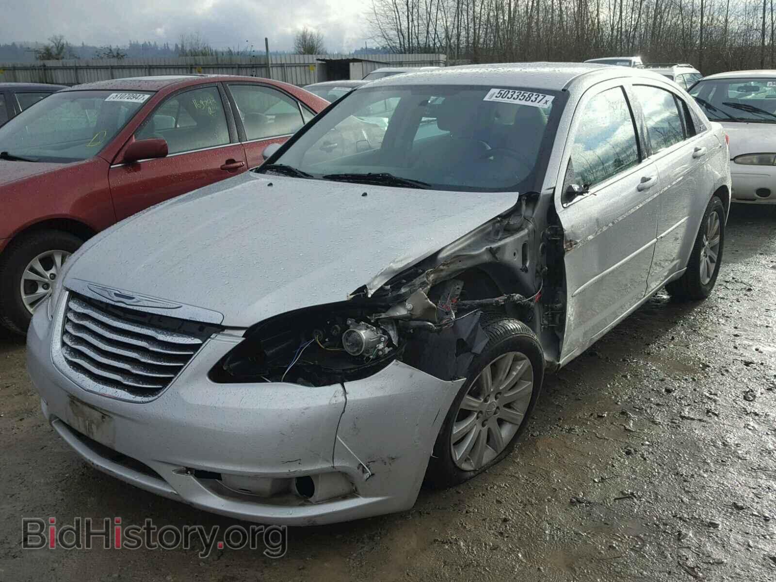 2012 CHRYSLER 200 - VIN: 1C3CCBBB0CN199898 - Фото 2